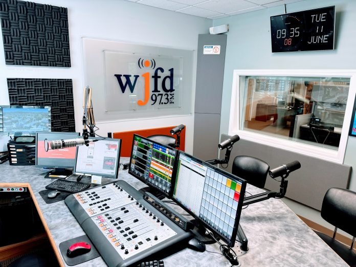 WJFD 97.3FM: Serving Portuguese Speakers in New Bedford and Beyond